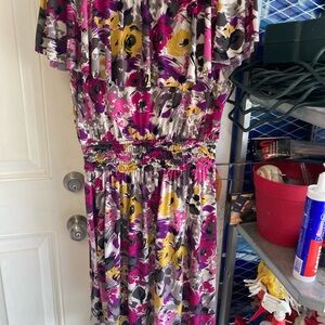 Floral dress size M